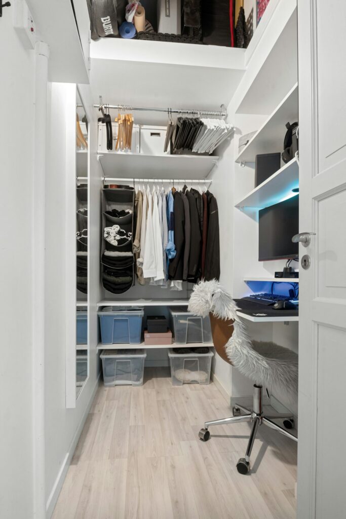 closet light